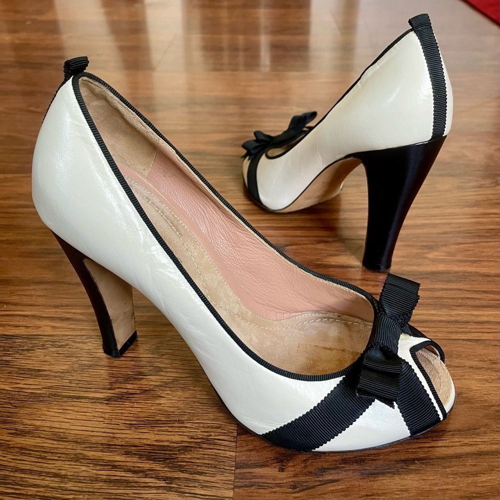 Marc Jacobs Peep Toe Pumps - Picture 2 of 9